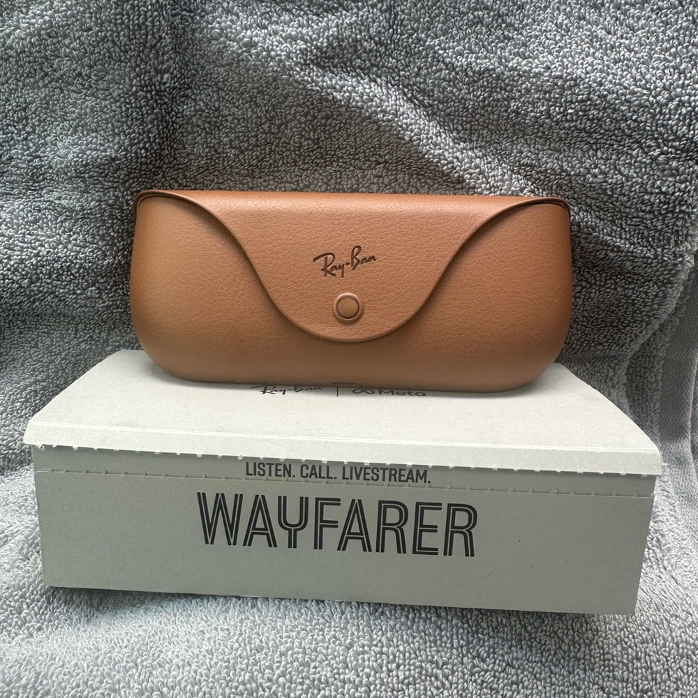 Ray-Ban Wayfarer transitional lens
